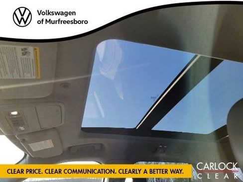 Used 2023 Ford Explorer XLT w/ Equipment Group 202A image 10