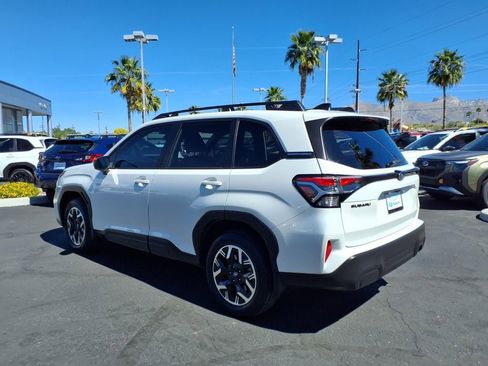 Used 2025 Subaru Forester Premium w/ Convenience Package #2 image 12