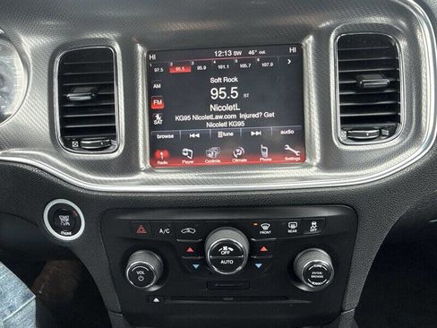 Used 2014 Dodge Charger SXT image 26