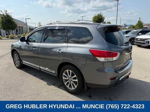 Used 2015 Nissan Pathfinder SL w/ SL Premium Package AWD/4WD image 5