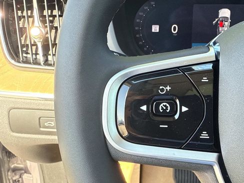 New 2026 Volvo XC60 B5 Plus w/ Climate Package image 29