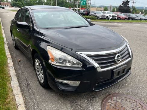 Used 2015 Nissan Altima 2.5 S w/ Power Driver Seat Package FWD image 3