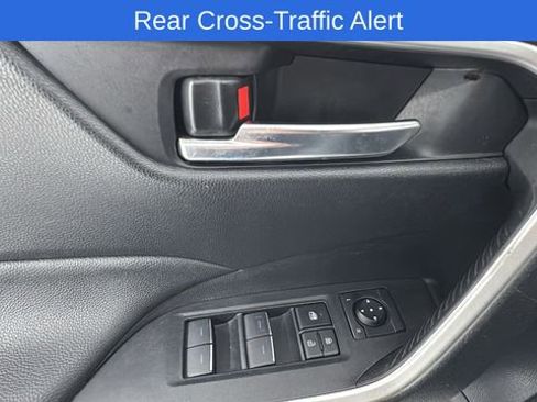 Used 2022 Toyota RAV4 XLE w/ Convenience Package image 20