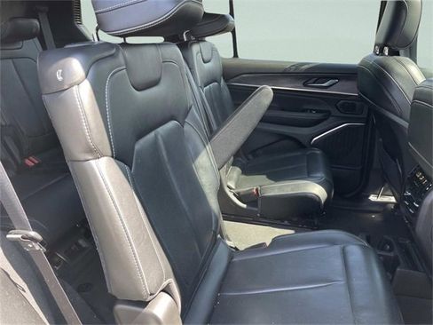 Used 2023 Jeep Grand Cherokee L Overland image 33