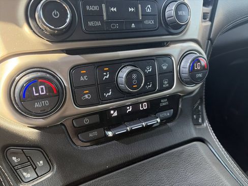 Used 2017 GMC Yukon XL Denali w/ Open Road Package AWD/4WD image 25