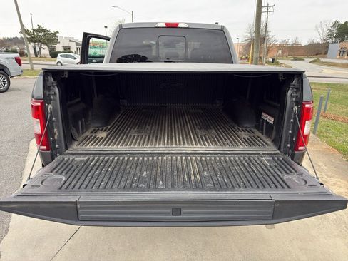 Used 2018 Ford F150 XLT w/ Equipment Group 302A Luxury image 9