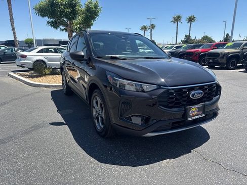 Used 2025 Ford Escape ST-Line AWD/4WD image 4
