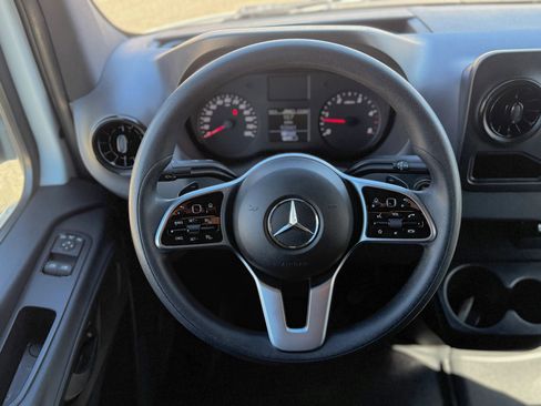 Used 2020 Mercedes-Benz Sprinter 3500 w/ Exterior Lighting Package image 17