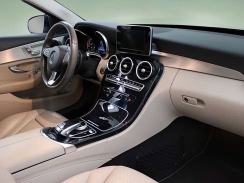 Used 2016 Mercedes-Benz C 300 4MATIC Sedan image 21