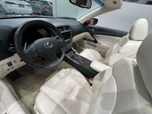 Used 2010 Lexus IS 350C image 25