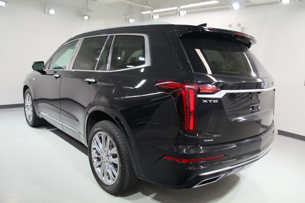 Used 2022 Cadillac XT6 Premium Luxury w/ Technology Package AWD/4WD image 16