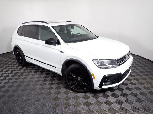 Used 2021 Volkswagen Tiguan SE R-Line AWD/4WD image 9