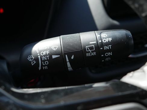 Used 2025 Honda HR-V EX-L image 15