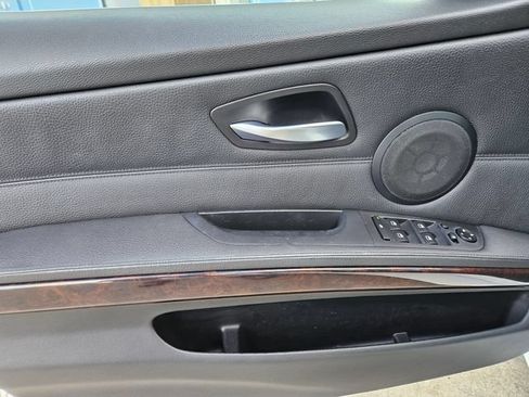 Used 2006 BMW 330i Sedan RWD image 18