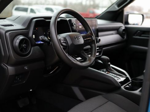 Used 2024 Chevrolet Colorado Trail Boss w/ Advanced Trailering Package image 9