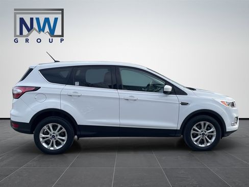 Used 2017 Ford Escape SE w/ SE Cold Weather Package image 17