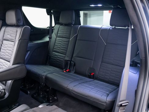 Certified 2026 Cadillac Escalade Platinum Luxury w/ LPO, Floor Liner Package AWD/4WD image 18