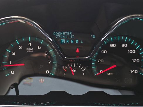 Used 2016 Chevrolet Traverse LT image 13