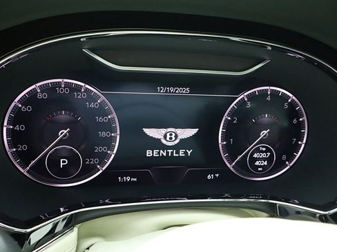 Used 2024 Bentley Continental GT V8 image 29