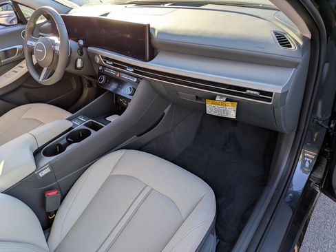 New 2026 Hyundai Sonata SEL FWD image 24