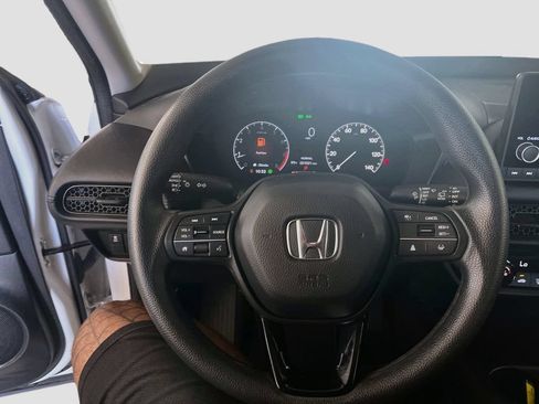 Used 2025 Honda HR-V LX image 11