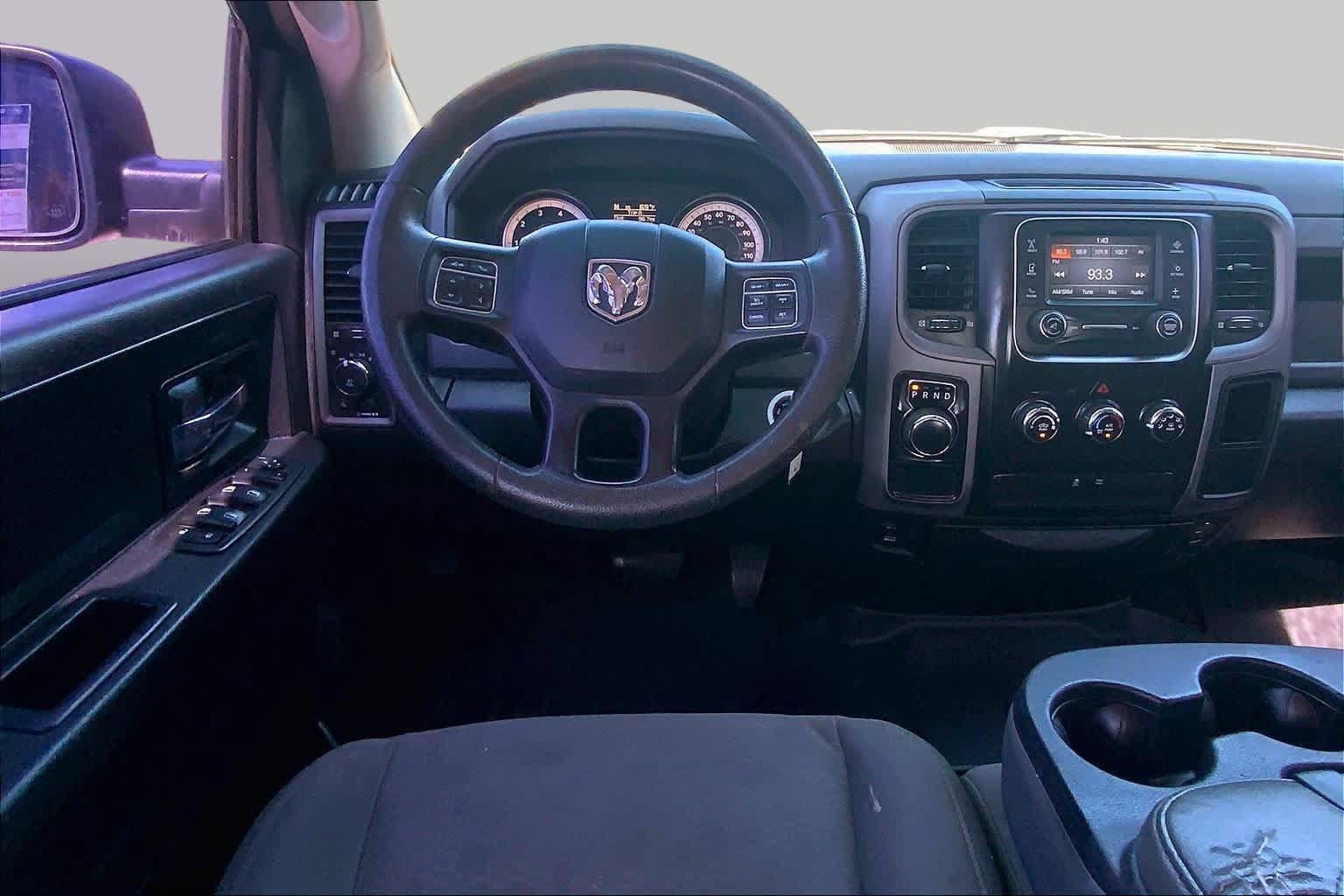 Used 2015 RAM 1500 Express RWD image 5