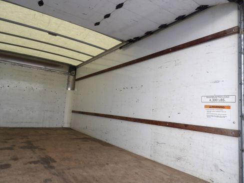 Used 2021 GMC Savana 3500 Extended w/ Power Convenience Package image 35