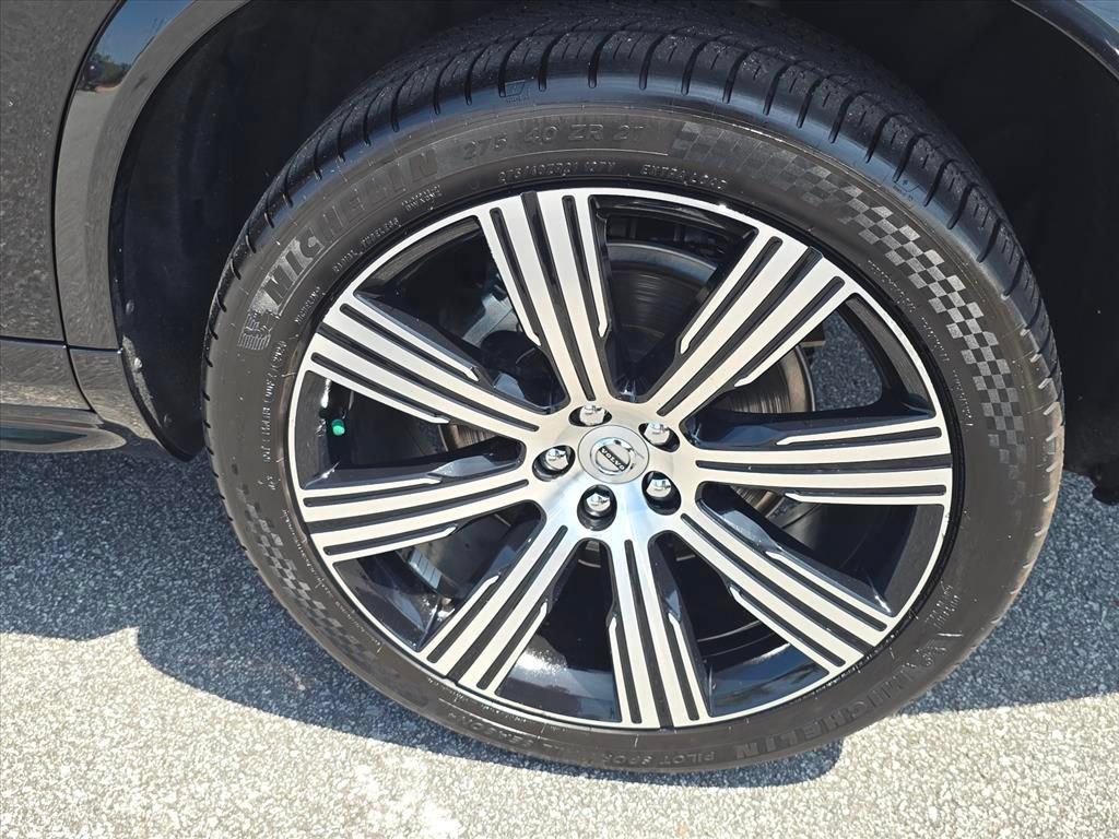Used 2022 Volvo XC90 T6 Inscription w/ Lounge Package AWD/4WD image 14