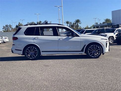 Certified 2025 BMW X7 M60i image 6