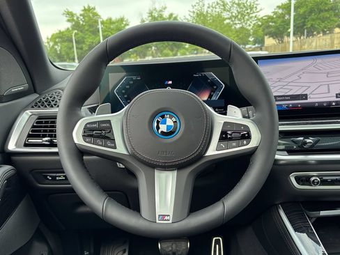 New 2026 BMW X5 xDrive50e w/ M Sport Package AWD/4WD image 24