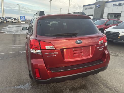 Used 2013 Subaru Outback 2.5i Premium image 17