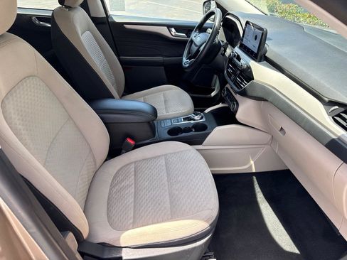Certified 2021 Ford Escape SE w/ Convenience Package AWD/4WD image 17