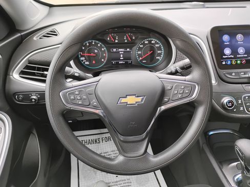 Used 2024 Chevrolet Malibu LT image 9