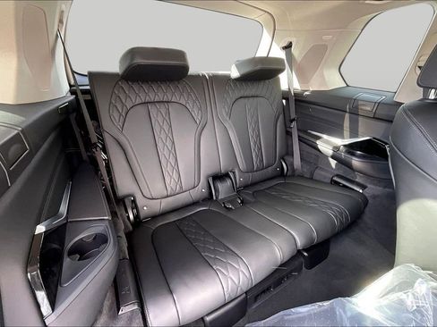 New 2026 BMW X7 xDrive40i AWD/4WD image 26