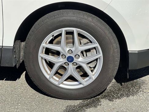 Used 2022 Ford Edge SEL w/ Convenience Package image 7