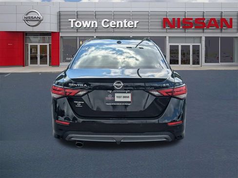 Used 2023 Nissan Sentra SR FWD image 6