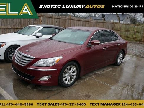 Used 2013 Hyundai Genesis 3.8 image 1