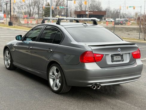 Used 2011 BMW 328i xDrive Sedan image 3