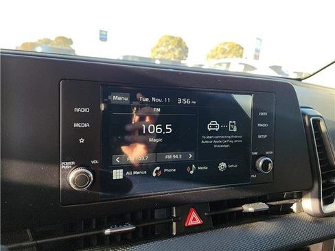 Used 2025 Kia Sportage LX image 14