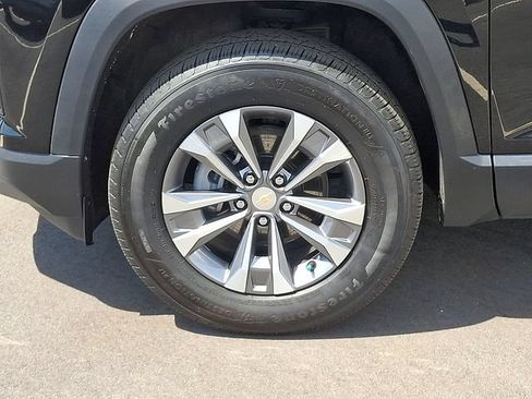 Used 2025 Chevrolet Equinox LT FWD image 8