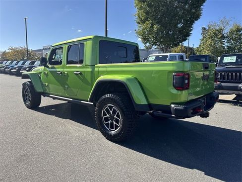 New 2025 Jeep Gladiator Rubicon image 11