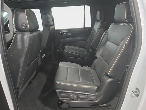 Used 2022 GMC Yukon XL SLT w/ SLT Premium Package RWD image 27
