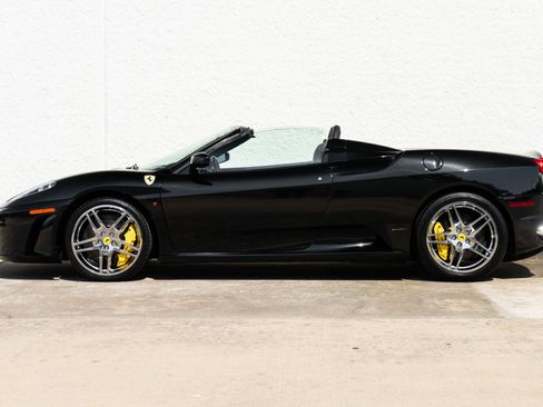 Used 2009 Ferrari F430 Spider RWD image 3