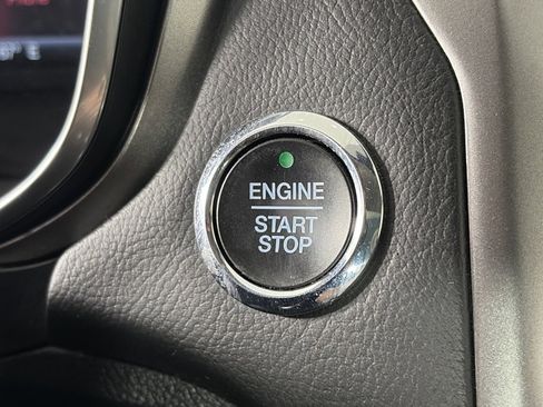 Certified 2020 Ford Fusion SE image 24