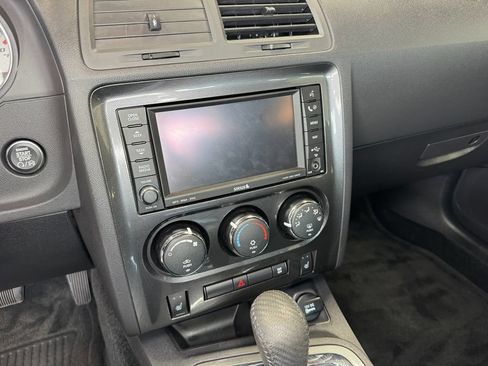 Used 2009 Dodge Challenger SRT8 RWD image 18