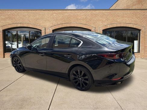 Used 2024 MAZDA MAZDA3 s FWD image 5