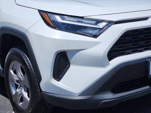 Certified 2025 Toyota RAV4 XLE AWD/4WD image 6