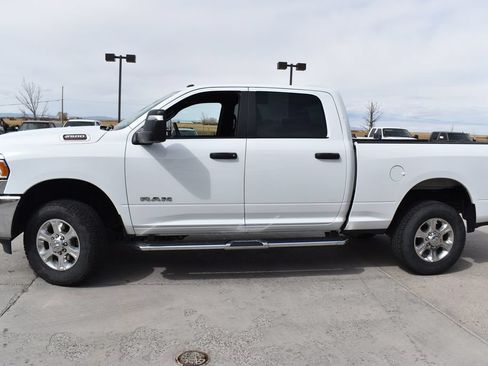 Used 2024 RAM 2500 Big Horn AWD/4WD image 12