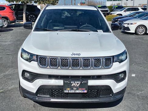 Used 2023 Jeep Compass Latitude image 31