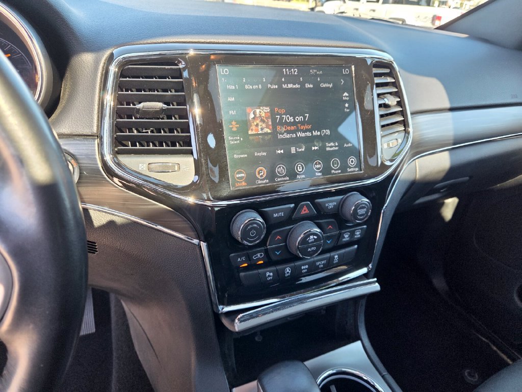 Used 2020 Jeep Grand Cherokee Limited AWD/4WD image 26